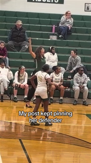 One of the best things you can do as an athlete is take direction and criticism when it’s given. These two understood the assignment 😎☘️🏀💚 @kennedy.