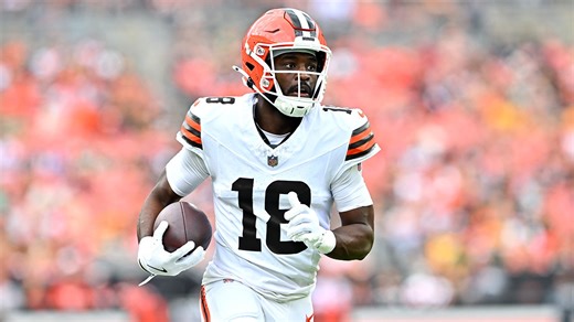 El receptor abierto de los Browns, David , de 24 años, se retira tras sufrir una lesión fuera del campo que te ha dejado fuera de combate.
