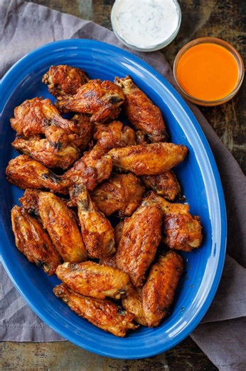 Extra-Crispy Chicken Wings Everyone Makes for the Super Bowl 🏈 (Recipe in comments) | NatashasKitchen.com