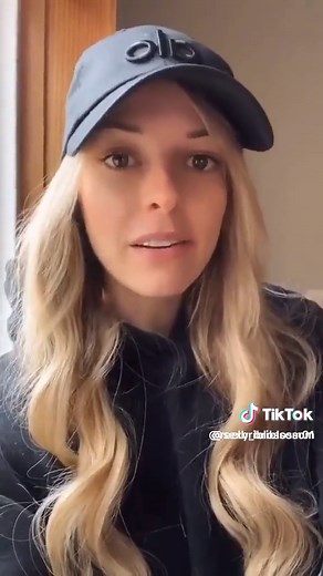 Bri Blossom (@sexy_briblossom)’s videos with original sound - Bri Blossom