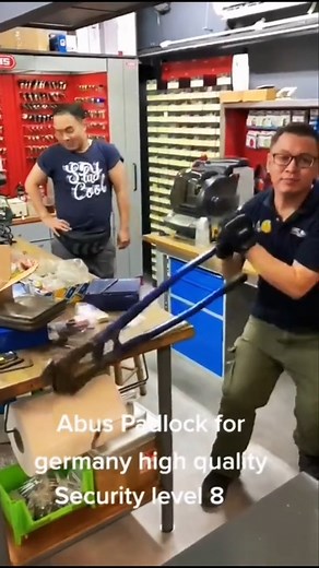5.5K views · 66 reactions | #stitch with @tang0610 SC1 keyway is one of the keyways I’d recommend avoiding. #lockpicking #locksmith #security #abus #lishi #tradesman | Captain Lock Smith | Facebook