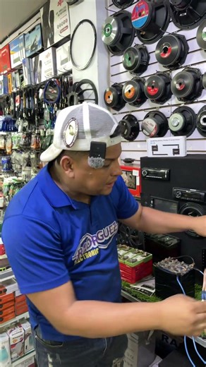 How to connect a kick drum kit and a bass to a car audio amplifier