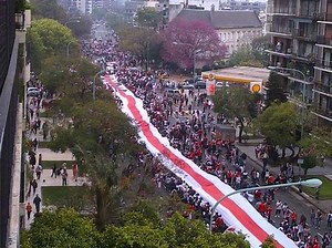 Voici la plus grande banderole du monde...