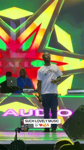 HAPPENING NOW🇺🇬EASTER MONDAY FESTIVAL AT AERO ENTEBBE #eastermondayataerobeach #senkayimedia