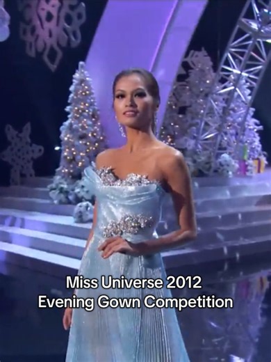The breathtaking evening gown segment from Miss Universe 2012. Stepping into the evening gown competition with that legendary snake walk. Janine Tugonon completely owned the Miss Universe 2012 stage! 🐍👑✨ #MissUniverse2012 #EveningGownCompetition #theroyasash #pageantph #PageantFans