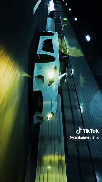 Cinematic JDM Mazda RX-7 Video by Hartnett Media