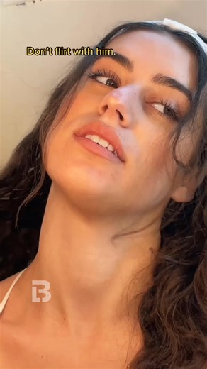 Excuse me ma’am. My eyes are up here 🧐 Nathan Daggett | Live Bearded