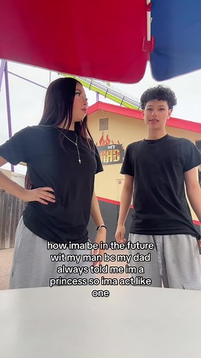 𝑅𝑒𝓎𝓃𝒶 (@gotta.luv.reyna)’s video of princesses