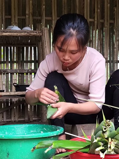 Family Activities for Tet: Harvest Fish and Weeding