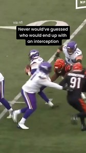 628K views · 2K reactions | This is one of the craziest #NFL interceptions you'll ever see | NFL on CBS | Facebook