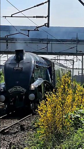 A4 Class Pacific 60007 "Sir Nigel Gresley" through Lichfield Trent Valley | Aerodynamic Steam Engine
