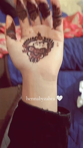 Elegant Henna Design Ideas by Zahra