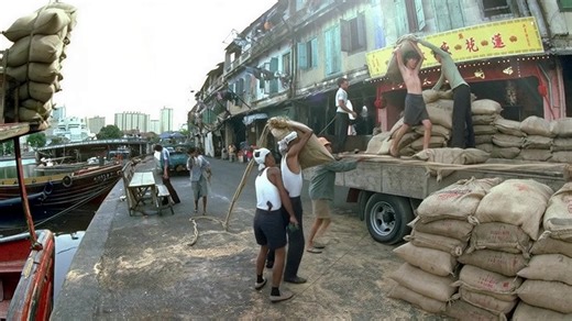 Exploring Vintage Singapore: A Glimpse into the Past