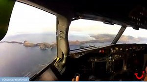 Onze piloot Martijn heeft een film gemaakt vanuit de cockpit tijdens de landing op Madeira en beantwoordt daarmee de vraag ‘Wat is het spannendste vliegveld om te landen?’ van onder andere Coby van der Pluijm, Thomas Grotenhuis en Lieteke Lodder. ‘Van onze huidige bestemmingen vind ik de landing op Funchal de mooiste. Het is niet per se het spannendste maar wel het meest uitdagende vliegveld. Het begint al met de prachtige aanvliegroute langs de schitterende kust van Madeira', vertelt Martijn. '