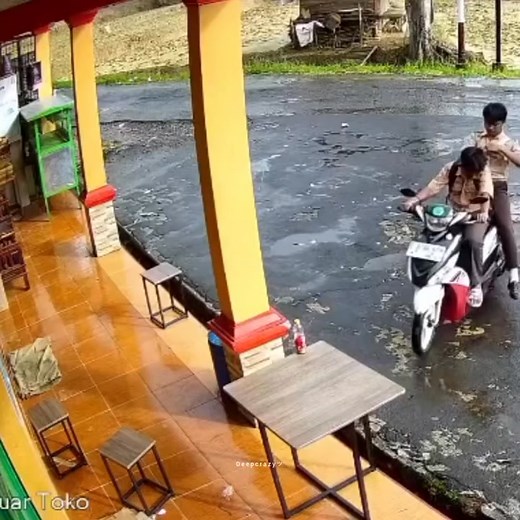 35K views · 733 reactions | When our bestfriends falls down, we don't panic we laugh first.❤️ | 햧 헒 헉 헇 허 헍 헂 헓 햾 | Facebook