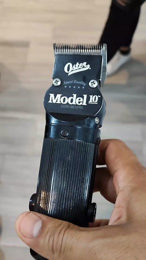 Máquina de Cortar Cabello Clásica Oster Modelo 10