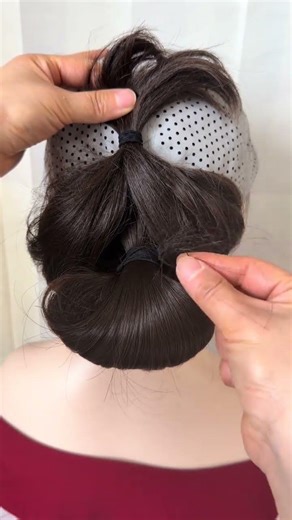 Quick & Stylish Updo: The Ultimate Viral Hairdo Guide