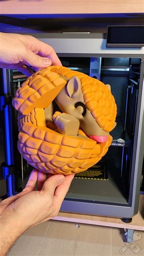 Javier Rodríguez on Instagram: "Armadillo XL! The original files require no assembly, but I did a few tweaks to make it a two color print and save a ton of time and material. And it worked! 😁 Already available to download! (links in bio 😉) Printed in the @creality3d K2 Plus using @bambulab_official wood PLA Birch and Ochre. #3dprinter #3dprintinglife #3dprinted #3dprint #3dprinting #impresion3d #printinplace #armadillo"