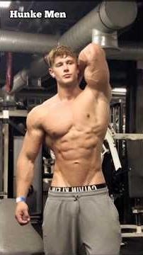 Muscle pump #aesthetic#muscle#motivation#posing#abs#chest#biceps#model#body#hunk#gym#work#back#bulge