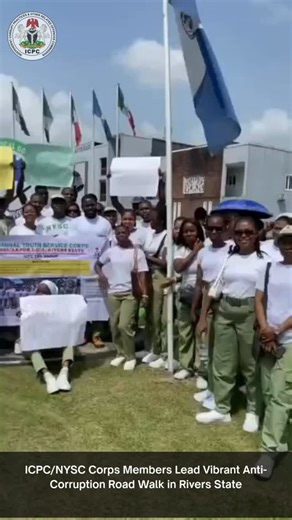 Youth voices are taking the frontline in the fight against corruption NYSC Anti-Corruption CDS Corps Members, supported by ICPC, turned the streets of Port Harcourt into a powerful civic classroom, engaging commuters, businesses, and residents with messages of integrity, accountability, and active citizenship. With bold placards and louder convictions, they reminded the community that corruption isn’t just “government wahala,” it steals jobs, healthcare, education, and the future of young Nigeri