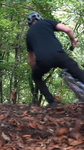 Shredding With Chris Akrigg! 📺 Full Video LIVE NOW on our #YouTube! 🎬 🔎Trail Riding Taken To The Next Level 🔗👉https://youtu.be/tgh24q8Sh0U 👈🔗 . #EMBN #EMTB #ElectricMountainBikeNetwork | Electric Mountain Bike Network