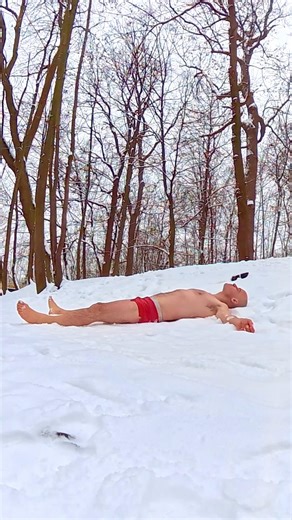 Väterchen Frost tummelt sich weiterhin auf Leipzig's Gewässern ❄️☃️ #eisbaden #winter