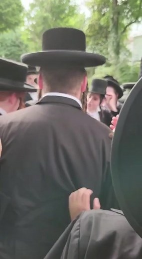 Rebbe Singing with Students: Jewish Musicality at its Finest