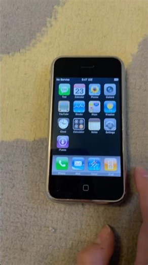 iPhone 2g on iOS 1.1.4 #nostalgia #retrotech