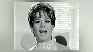 Vikki Carr (born July 19, 1941) - '' It Must Be Him '' - 1967 "It Must Be Him" is a popular song with music written by Gilbert Bécaud, originally with French lyrics (title: "Seul Sur Son Étoile") by Maurice Vidalin. | Clamih