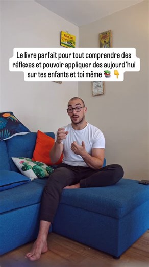Lucas Bourguignon on Instagram: "Ton livre pour tout comprendre des réflexes 👇 « Le pouvoir incroyable des mouvements primordiaux » est publié aux éditions @eyrolles_bienetre depuis 4 mois. Figurant dans les meilleures ventes en France, Suisse et Belgique depuis sa sortie : les avis sont très parlants : 98% d’avis 5 ⭐️ Mais surtout les lecteurs mettent en avant le côté accessible, la facilité de lecture et la pertinence du contenu. Le programme de 6 semaines offert à la fin du livre est un vrai
