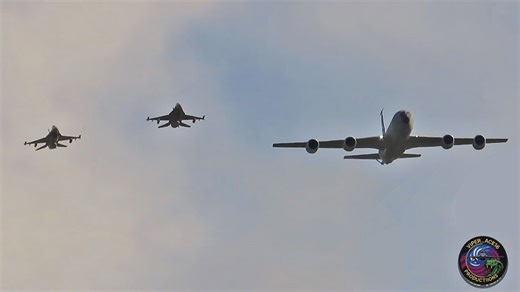 Fighter Jets Lit the Skies With Afterburning Arrivals at London Airshow 2025