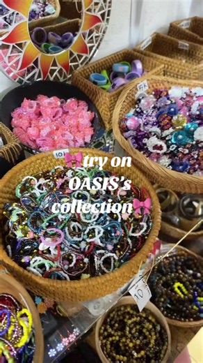 Explore the Oasis Collection: Fashion Try-On Experience