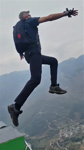 Base jumping reality #basejumping #basejump #basejumper