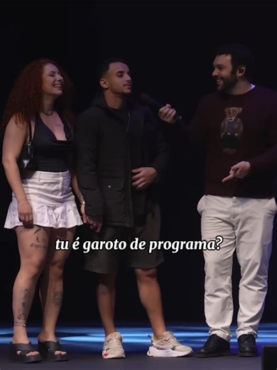 Stand Up Comedy: Cobrança da T4xa em Humor Brasileiro