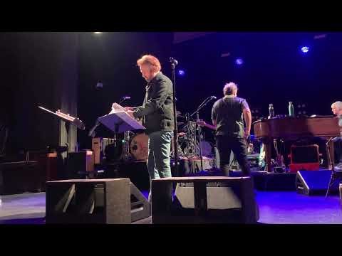 Soundcheck with counting crows