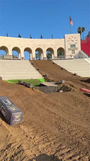 LA Coliseum is BACK! | Motocross Action