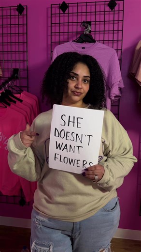 ✨Send this to him✨ Looking for the gift that keeps on giving? How about a membership to Studio Hype! 🩷🪩 From a variety group fitness classes to pop-ups and adorable merch, there’s always something exciting happening at Studio Hype! Ready to join a fitness community that is fun, inclusive and HYPE? Secure your membership (or hers) today! #evansvilleindiana #dancefitnessclass #groupfitness #dancestudio #evansville