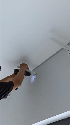 Pemasangan BARDI Smart Curtain Motor with Expandable Track oleh tim BARDI Bengkulu