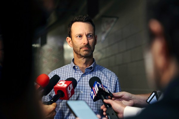 Cardinals TV rights in jeopardy; MLB could soon take over