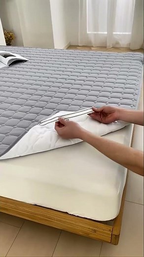 100% Waterproof Mattress Cover #BedProtector #QuiltedCotton #NoSlip