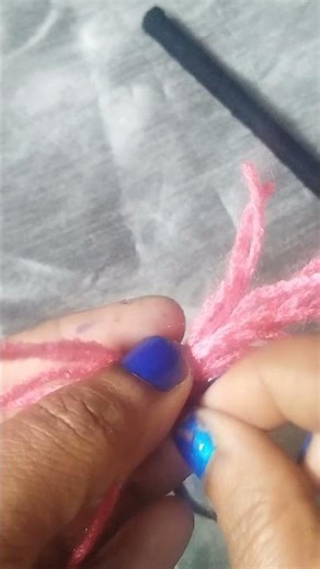 #easy woollen thread wall decor##art&craft