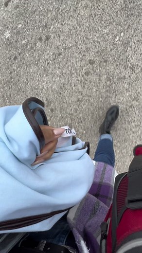 Come to work with me! Here’s a look at one of my weekend shift with @ctvnewstoronto! #weatheranchor #reporter #toronto #behindthescenes