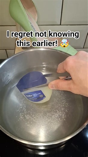 Make your perfume last all day with this hack! 🧴✨​#lifehacks #beautyhacks #travelhacks