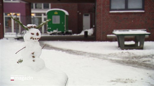 Schleswig-Holstein Magazin: Schnee und Glätte: Schulstart ungewiss