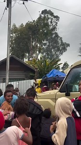 19K views · 177 reactions | 勞 Look at this! A truly GIGANTIC python has been caught and is now being brought out for public viewing! You won't believe the size of this creature. Don't miss your chance to see it up close (from a safe distance, of course!).  #GiantPython #WildlifeSighting #MustSee #AmazingAnimals | Amazing Papua New Guinea | Facebook