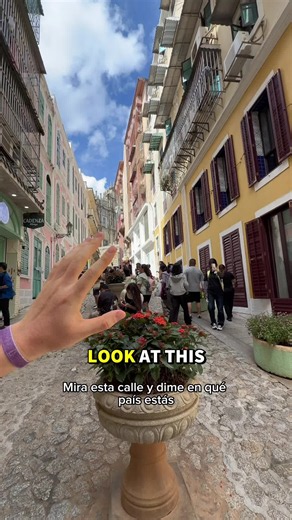 This is the China they don’t want you to know about Welcome to Macau 🇲🇴 a very special place in China that almost no one in the western world knows about. This is the Las Vegas of Asia and it’s actually more successful than US Las Vegas. Many people only do day trips here but some stay for a weekend. It’s a melting pot of European and Chinese culture and honestly is a must visit in my opinion. #fyp #tellme #traveltiktok #china #macau