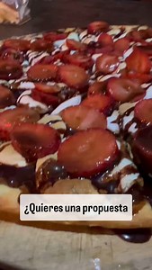 Pizza Dulces de Pizza Loca Pizza Marsmellow y Fresas Pizza Botonetas 樂Pizza Semillas Pizza Queso Crema con Fresas Pizza Pie de Manzana | Pizza Loca | Facebook