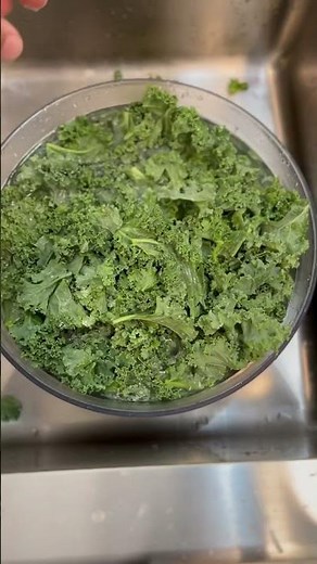 How to Clean and Prep Kale #diy #howto #garden #education #learning #gardening #kitchen #food
