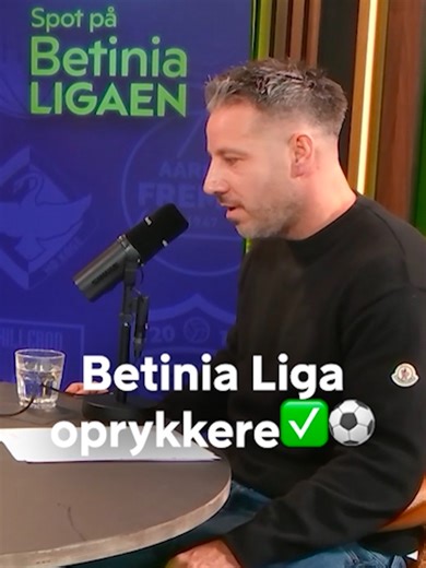Betinia Ligaen er endelig tilbage 🤩 Mikkel Beckmann kommer i vores nye format i Viaplay Talks, Spot på Betinia Ligaen, med sine bud på de to oprykkere til 3F Superligaen 👀 Husk, du kan se alle kampe fra Betinia Ligaen på Viaplay 📺 #BetiniaLiga #1division #viaplaysportdk