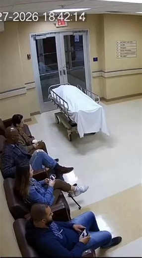 #horror #cctv #foundfootage #ghostcaughtoncamera #paranormalactivity | ghosts caught on camera